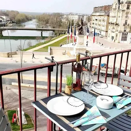 T1 Cocooning A L'Hotel De Ville Charleville-Mezieres Exterior photo