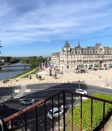 T1 Cocooning A L'Hotel De Ville Charleville-Mezieres Exterior photo