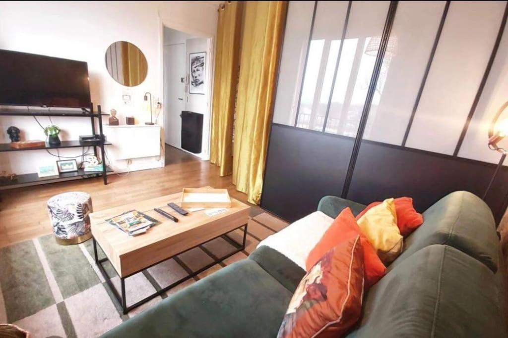 T1 Cocooning A L'hotel De * Charleville-Mezieres